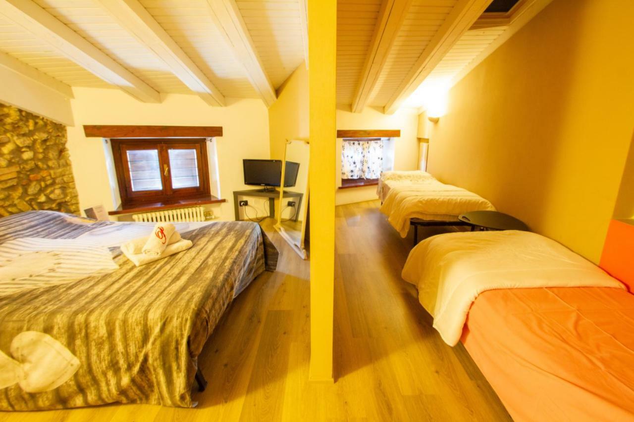 Prigioni House Bed & Breakfast Пескиера дел Гарда Екстериор снимка
